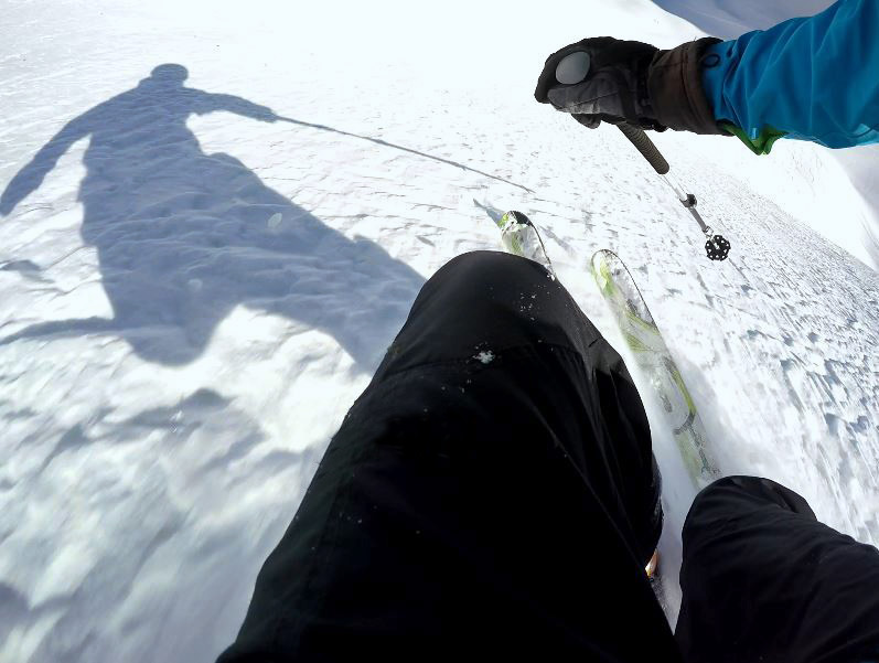 powder skiing