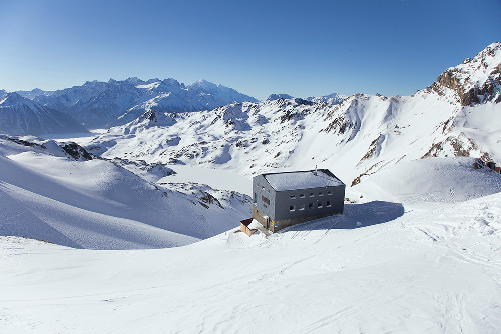 cabane col de funestral