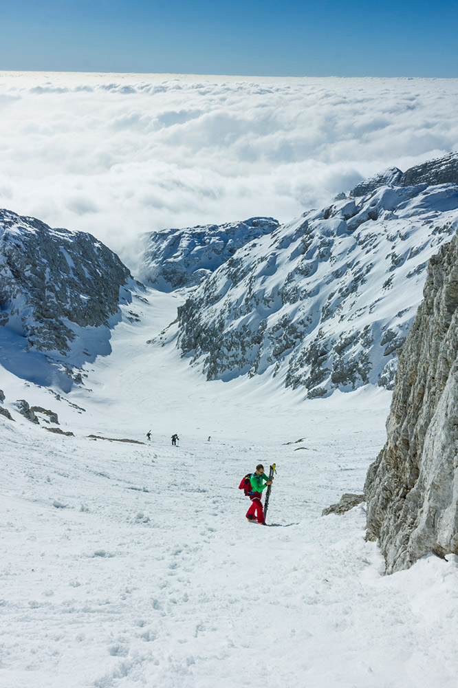 b_ski_touring_course_view_in_slovenia