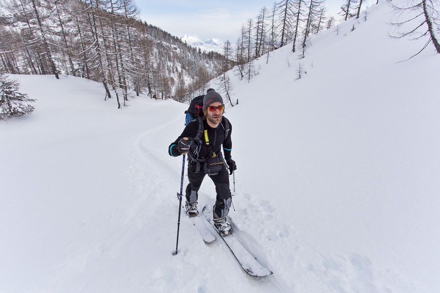 powder snow skiing
