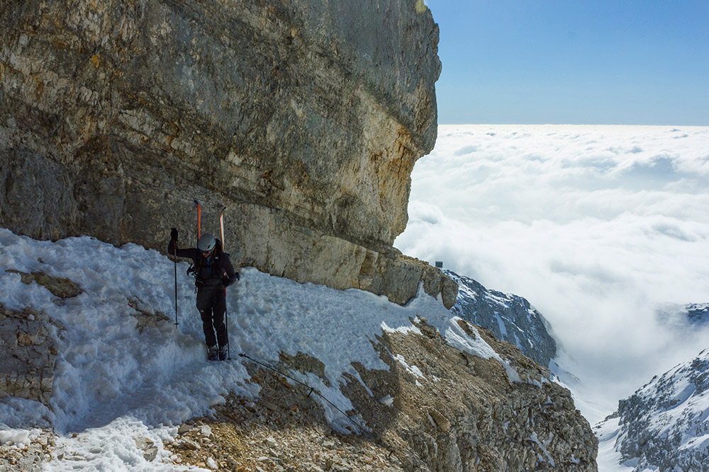 c_ski_touring_slovenia_mountaineering