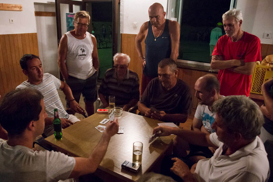 card_game_tournament_molat