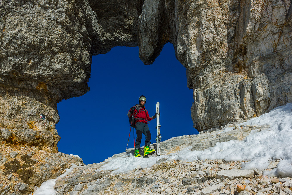 d_ski_touring_and_mountaineering_okno