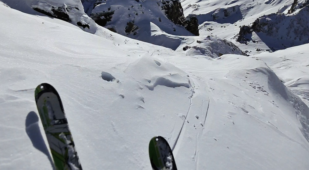 downhill_on_ski_touring_adventure