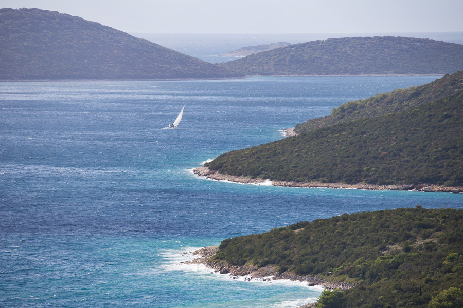 hilltop_views_island_molat