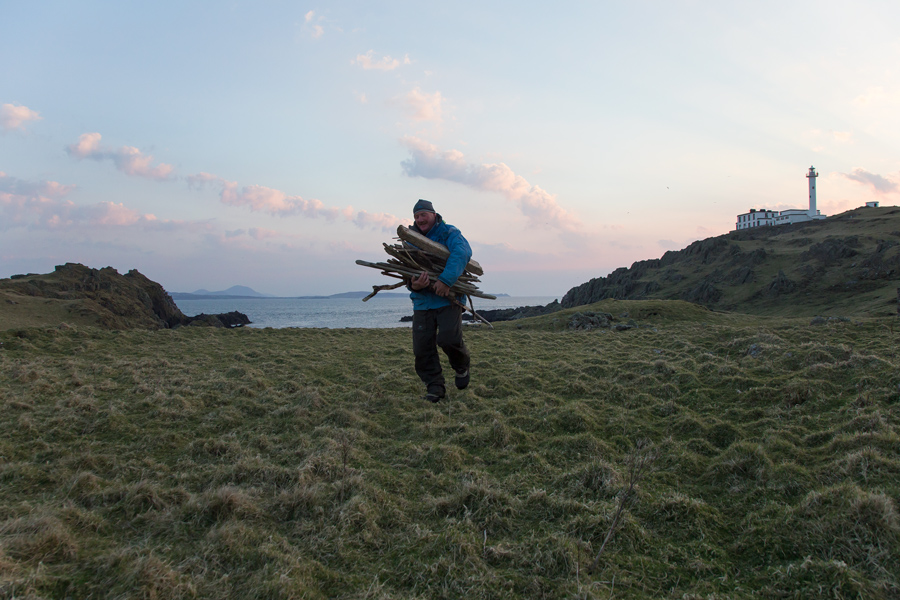 inishtrahull_driftwood