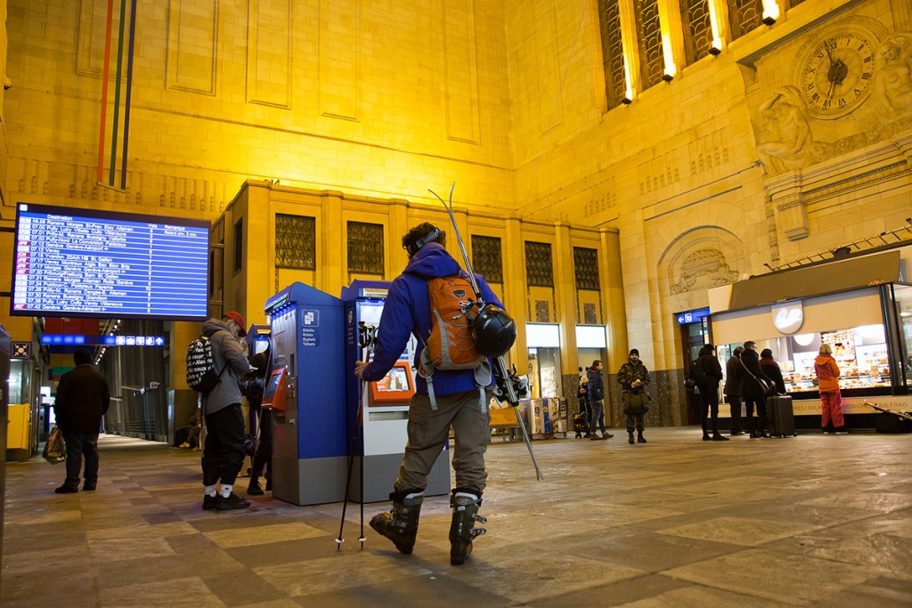 skitouring_in_switzerland_starts_at_railway_station