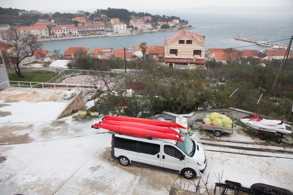 snow_on_islands_in_croatia