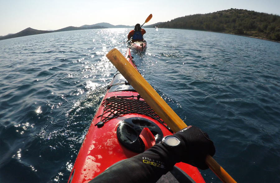 winter_kayaking_croatia_eskimo